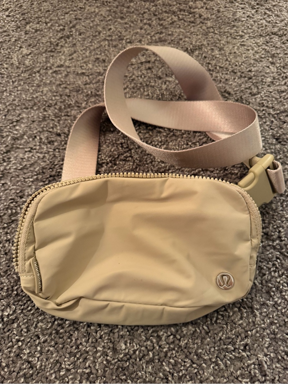 Lululemon khaki tan belt bag